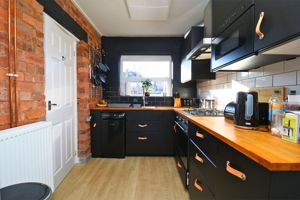 Photo 8- click for photo gallery